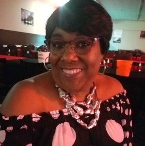 Meet your Posher, Tonya